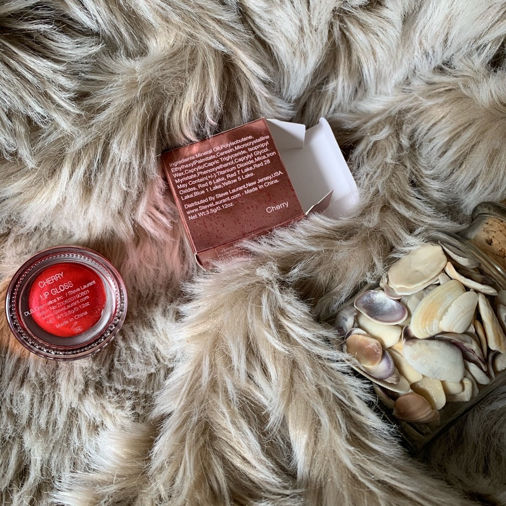 Steve Laurant Cherry Lip Gloss Tint